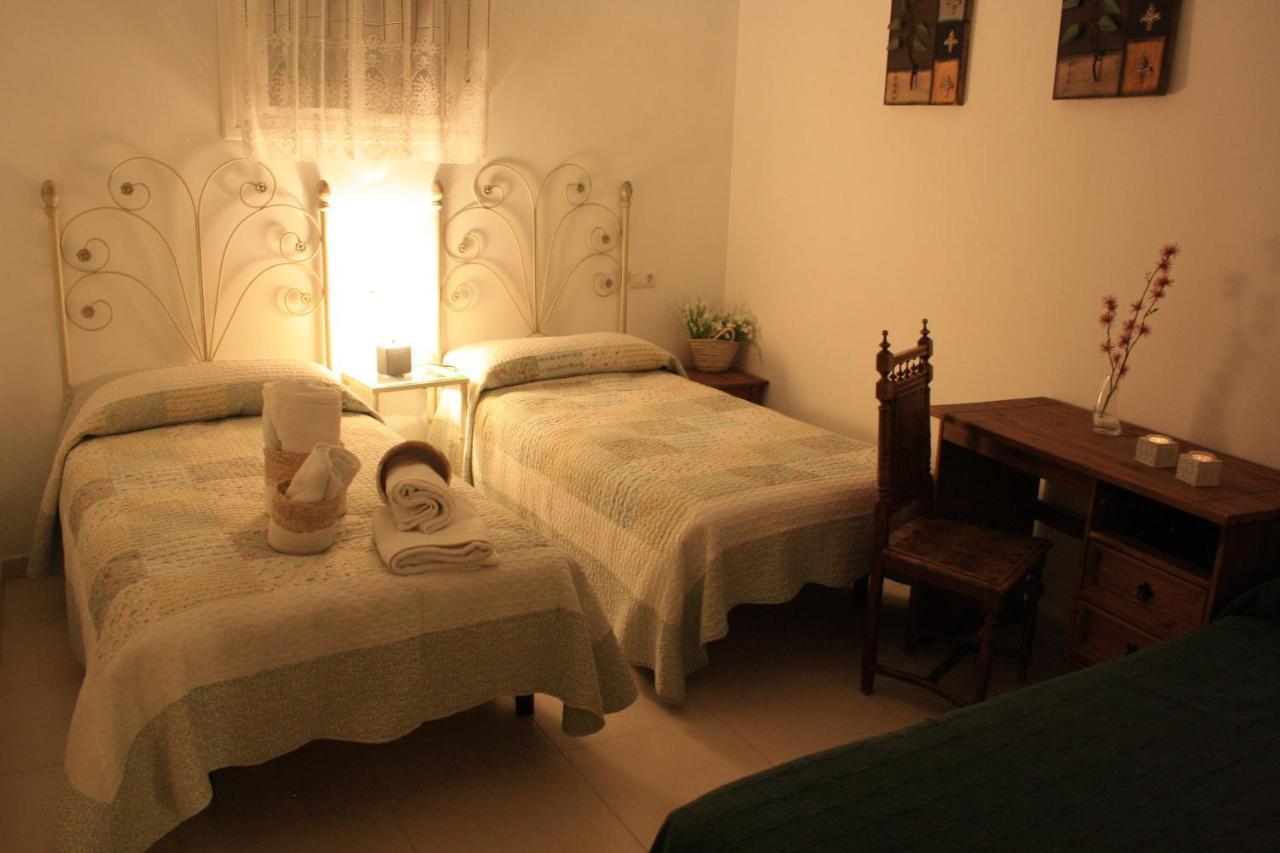Casa Rural La Plaza Almoharin Luaran gambar