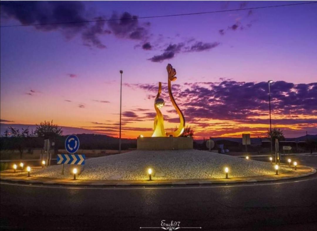 Casa Rural La Plaza Almoharin Luaran gambar
